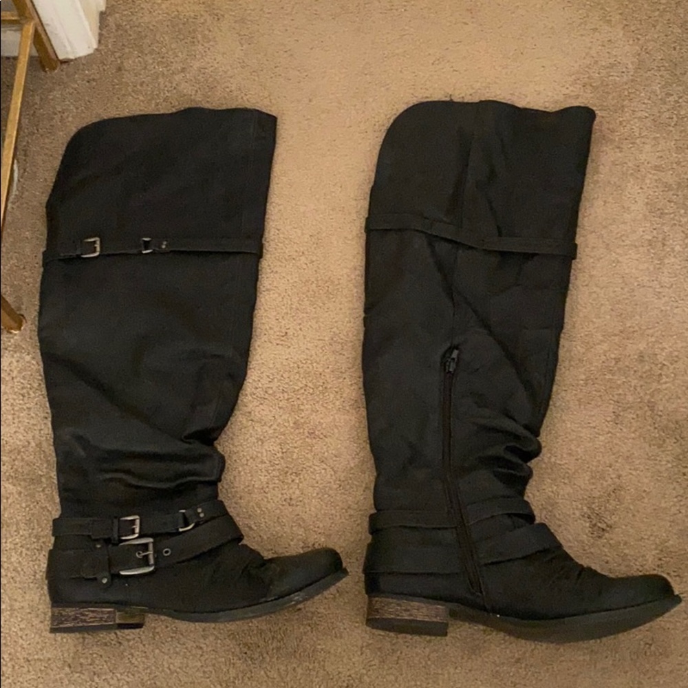 Carlos Santana wise calf over the knee boots black